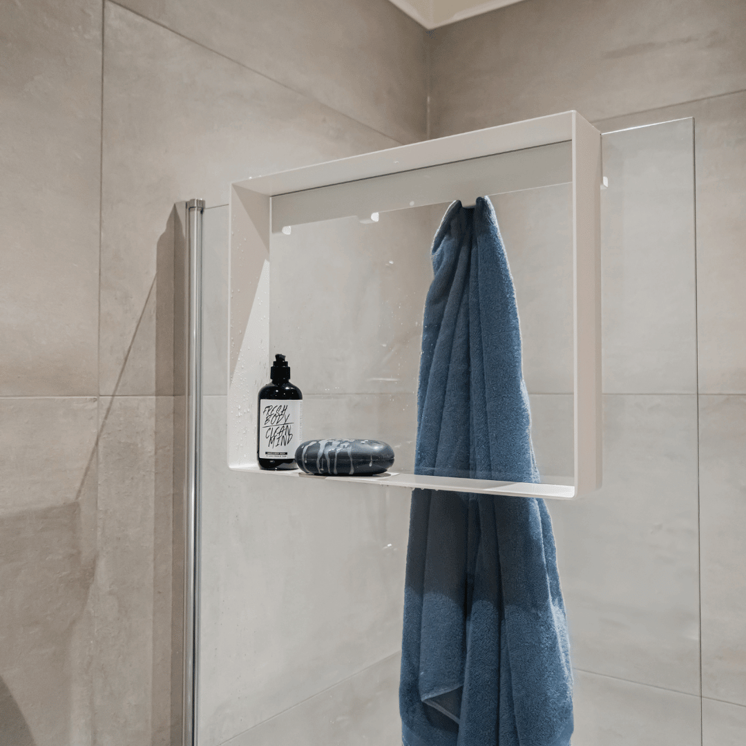 Hängendes Duschregal aus Edelstahl, weiß – für Duschwand